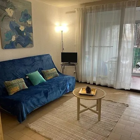 Rez-de-chaussee, Terrasse, Proche Tennis, Parking, Animaux Acceptes, Capacite 5 Personnes - Fr-1-749-42