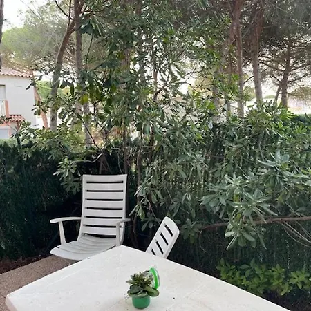 Rez-de-chaussee, Terrasse, Proche Tennis, Parking, Animaux Acceptes, Capacite 5 Personnes - Fr-1-749-42 Agde